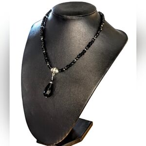 Black Spinnel With Faceted Onyxpendabt Beaded Necklace